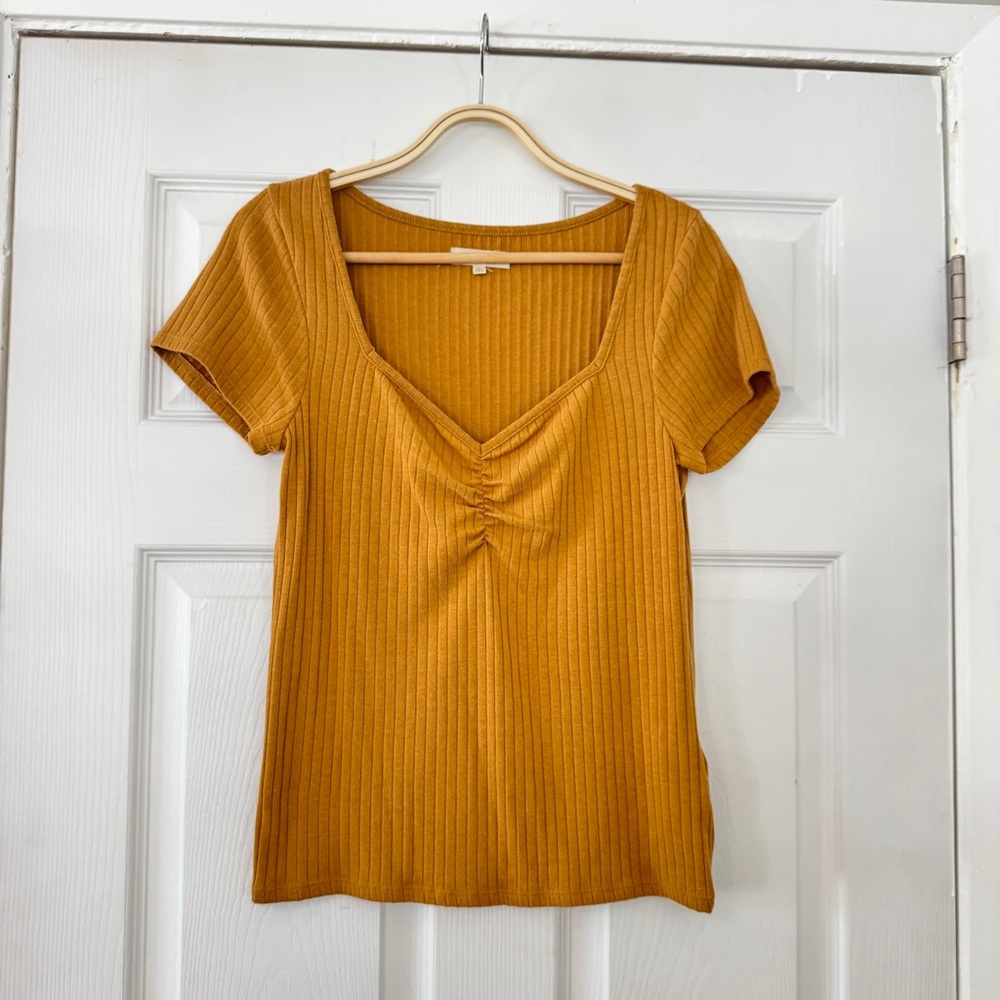 Madewell Ribbed Knit Sweater in Tan